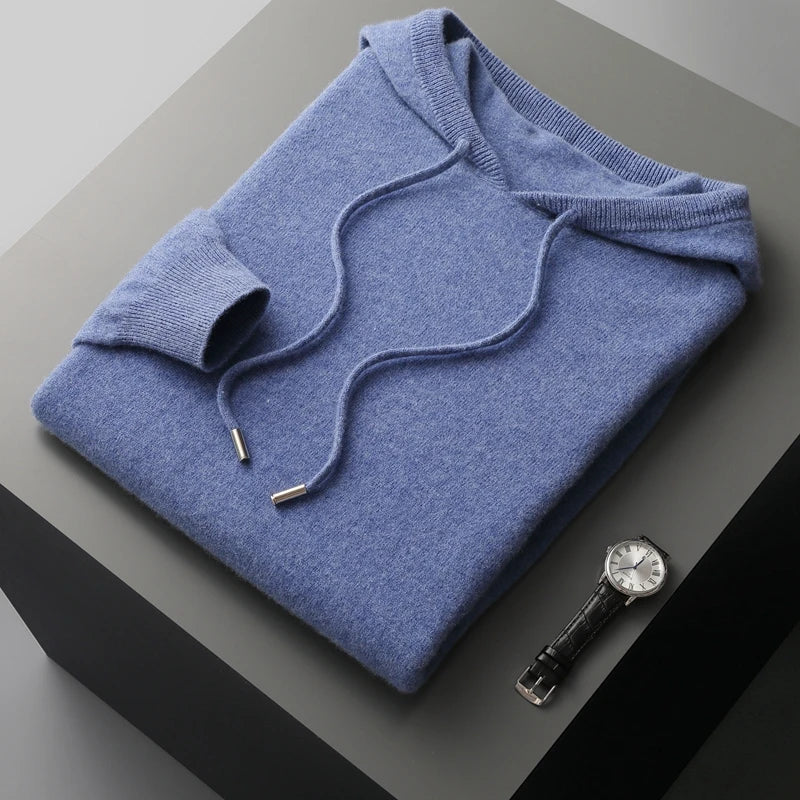 Elegant stickad hoodie med lyxig känsla