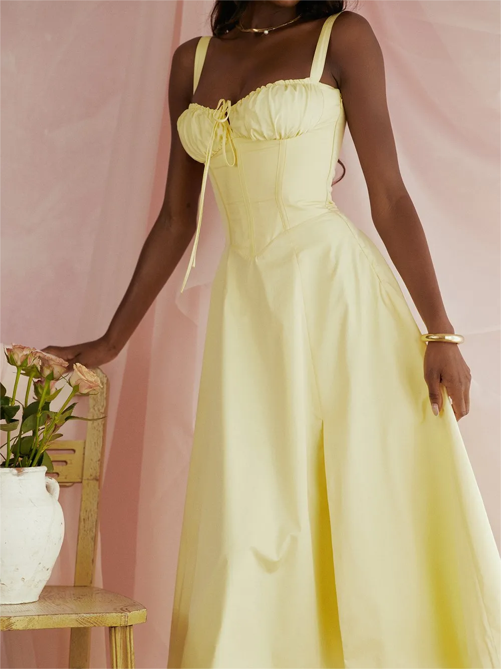 Elara - Blomster Bustier Midjeformende Kjole