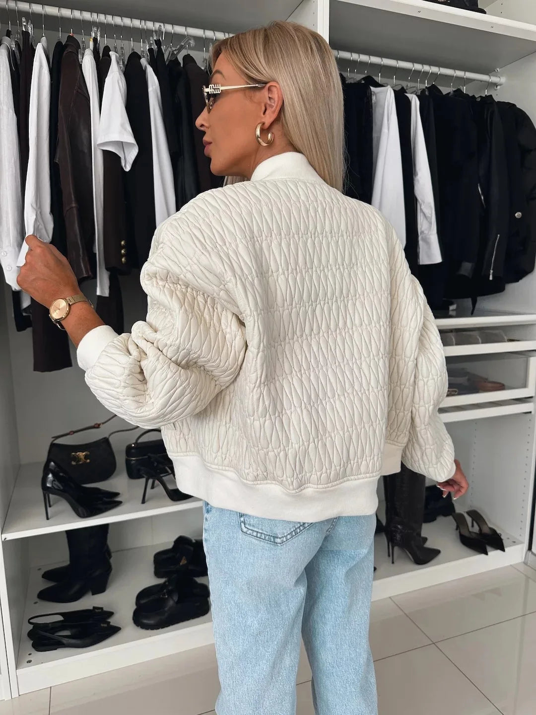 Dame Bomberjakke i Quiltet Design – Stil og Komfort i Ét