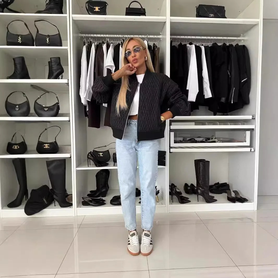 Dame Bomberjakke i Quiltet Design – Stil og Komfort i Ét