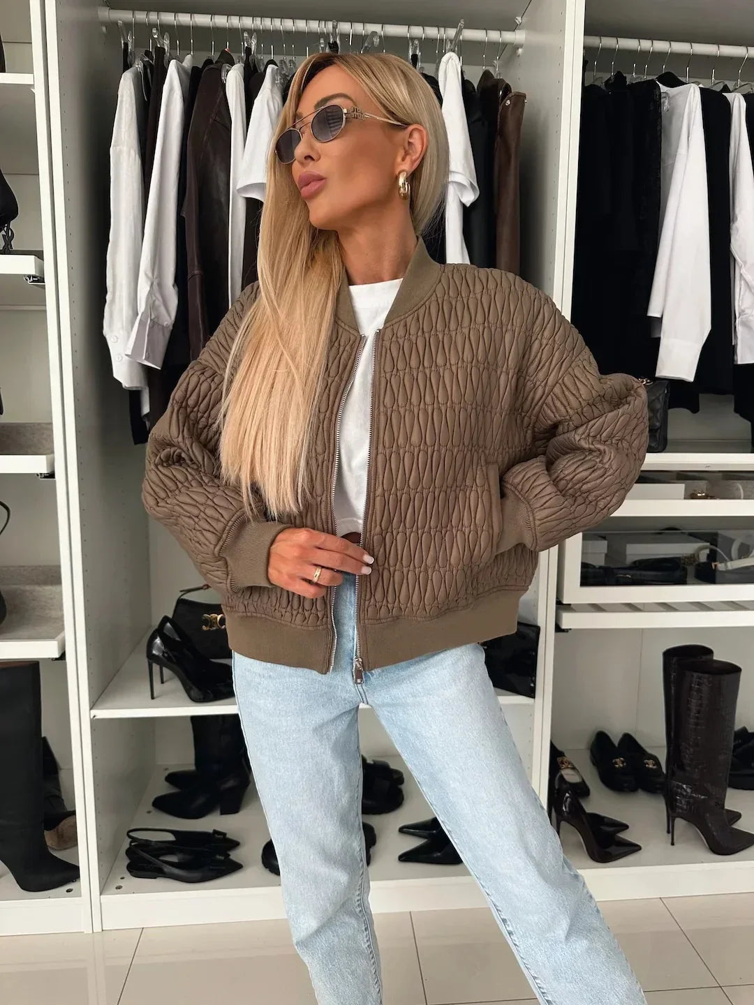 Dame Bomberjakke i Quiltet Design – Stil og Komfort i Ét