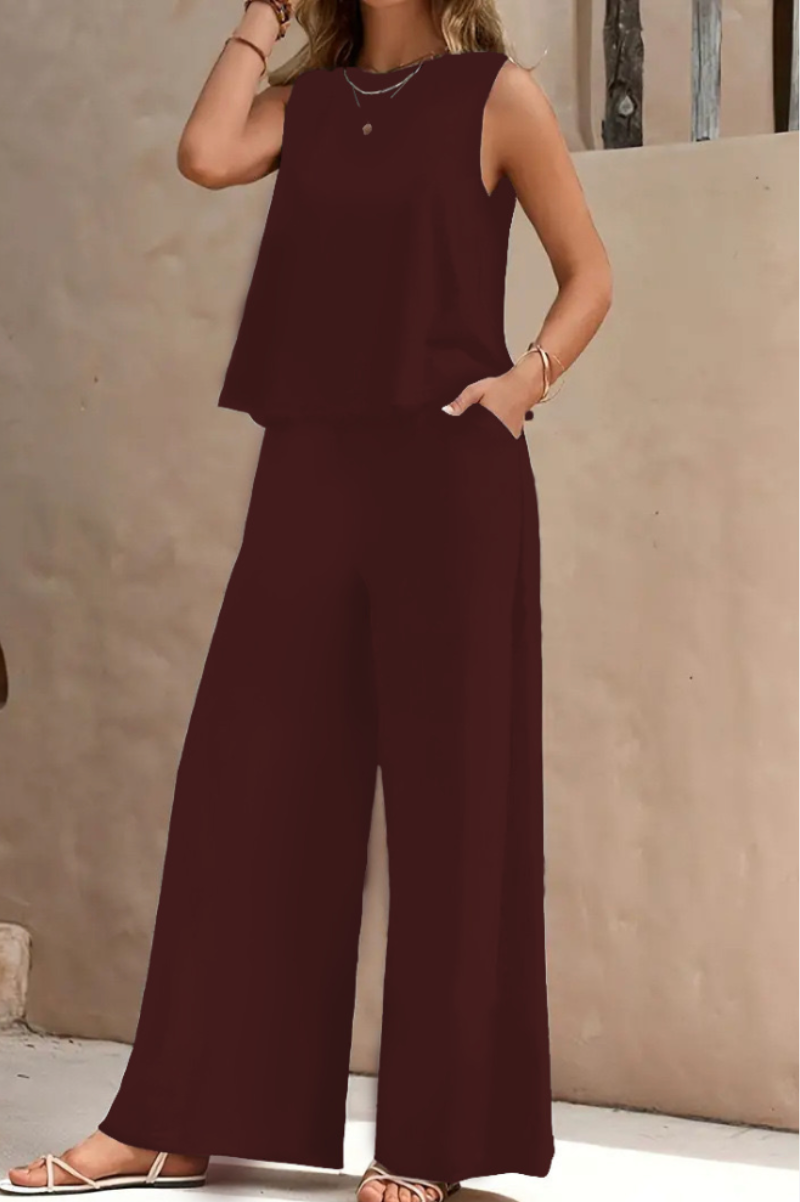 Chic Outfit med Uden Ærmer Top og Løse Bukser – Stilfuld Elegance