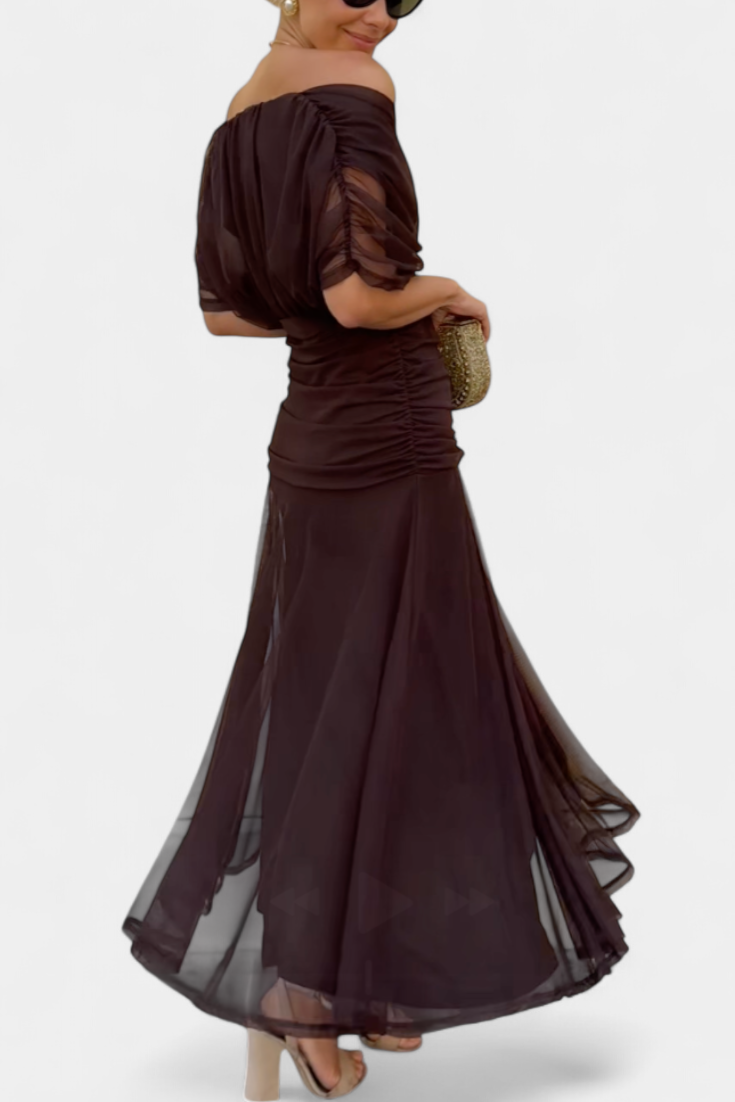 Sofia | Off-Shoulder Maxi Klänning med Elegant Drapering