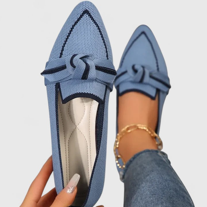 Elara | Eleganta spetsiga loafers för dam med knutdetalj