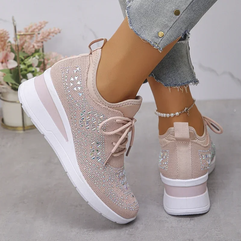Dam Sneakers med Strass Snörning – Ortopedisk Design