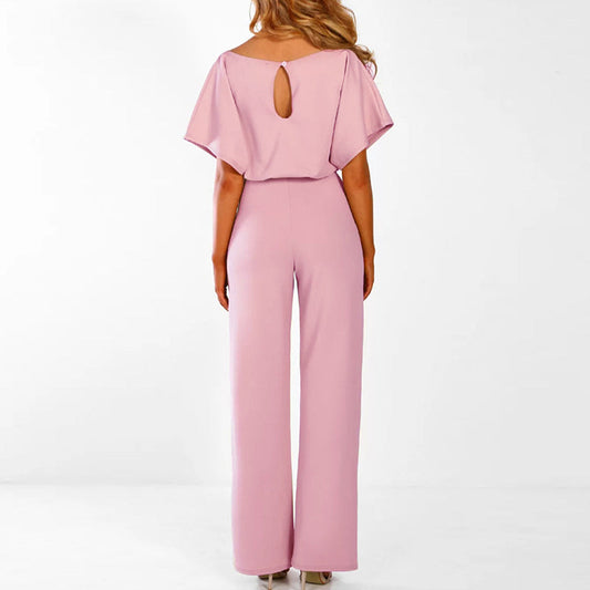 Sofistikeret jumpsuit med moderne snit og elegant drapering