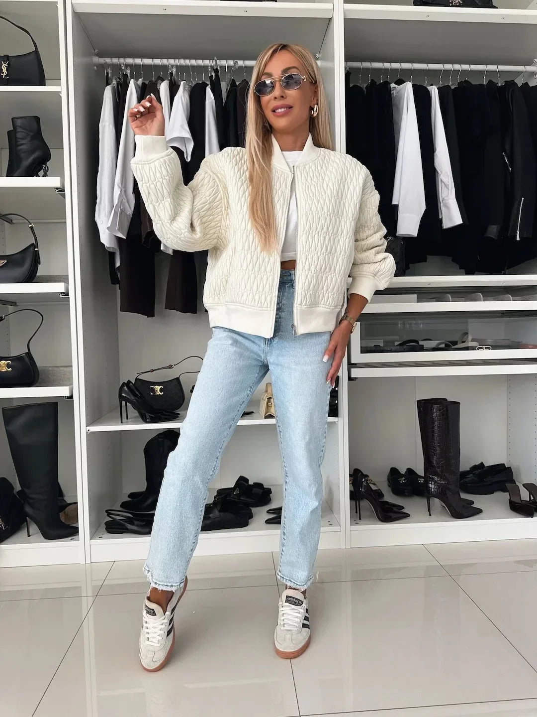 Dame Bomberjakke i Quiltet Design – Stil og Komfort i Ét