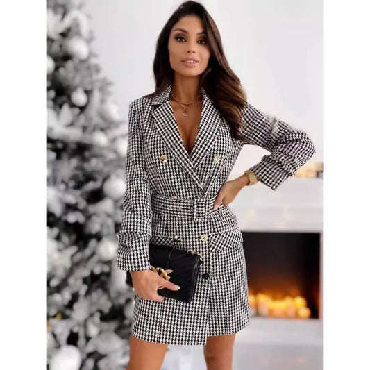 Elegant Blazerkjole med Bælte i Klassisk Ternemønster