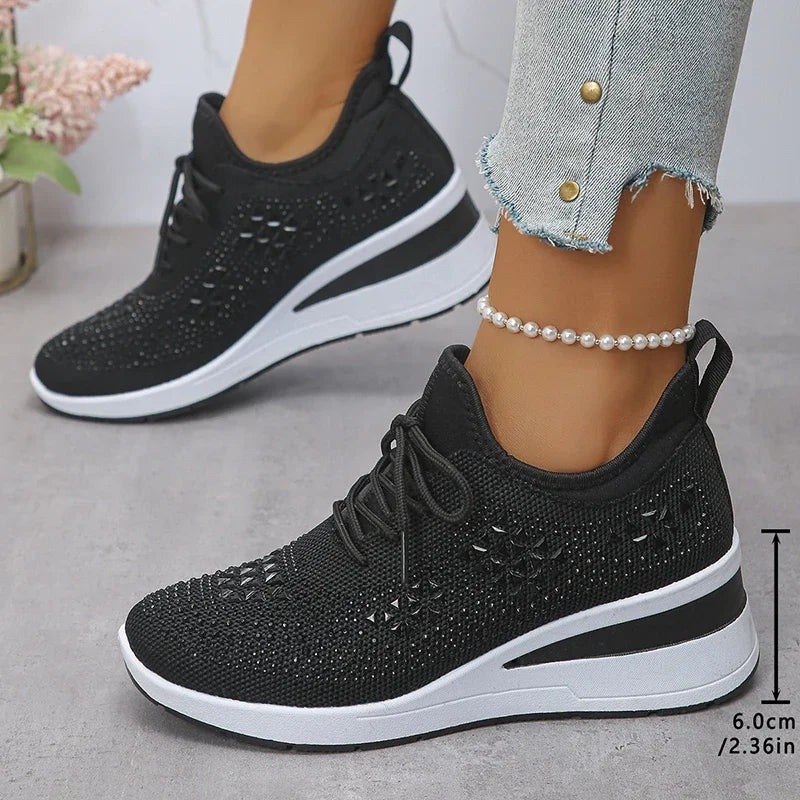 Dam Sneakers med Strass Snörning – Ortopedisk Design