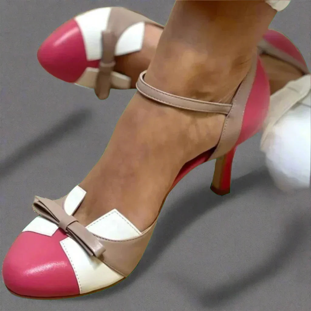 Elina | Eleganta Pumps med Snygg Rem och Lagom Klack