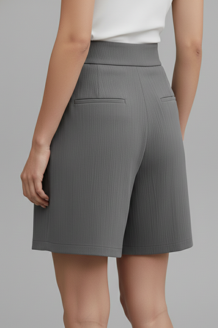 Liva | Eleganta Damshorts med Hög Midja och Vid Passform