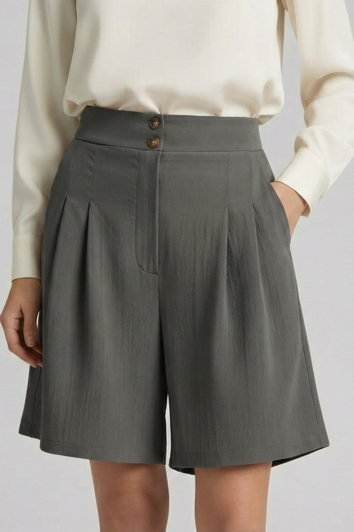 Sofia | Trendiga Högmidjade Shorts med Fina Fållar