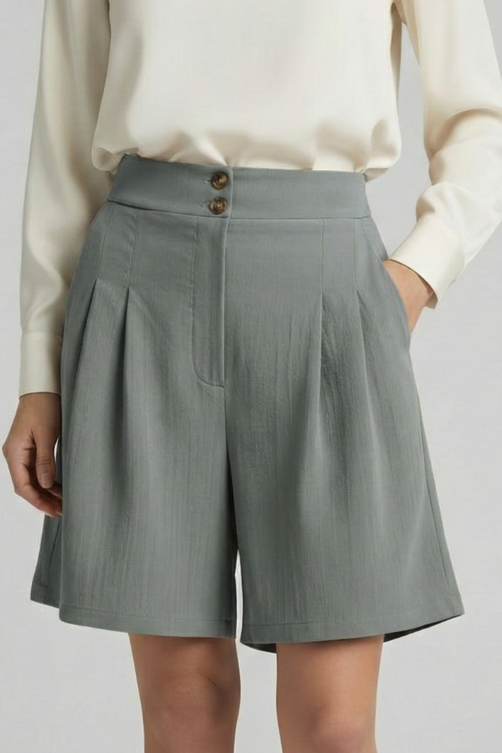 Sofia | Trendiga Högmidjade Shorts med Fina Fållar