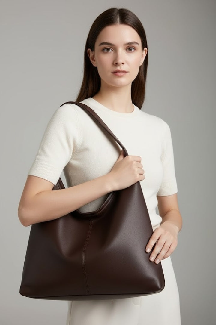 Celine | Elegant Handväska i Konstläder med Rymlig Interiör