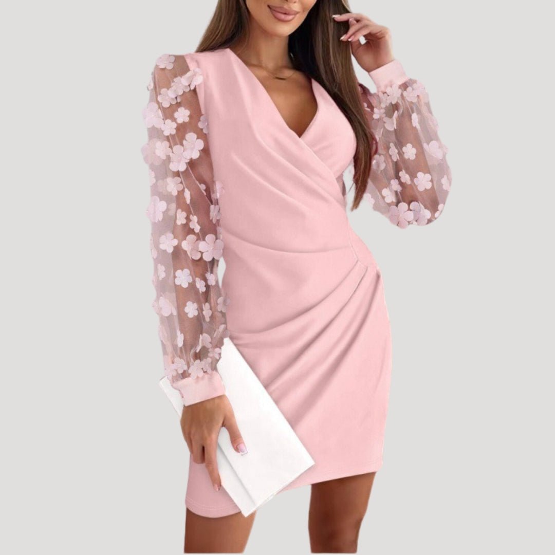 Elysia | Mini-Wrap Klänning med Transparanta Ärmar och V-Urringning
