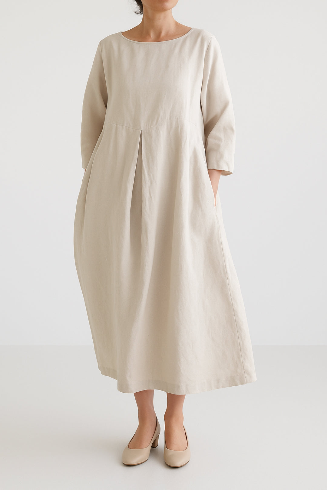 Livia | Elegant Midiklänning för Sommarens Äventyr