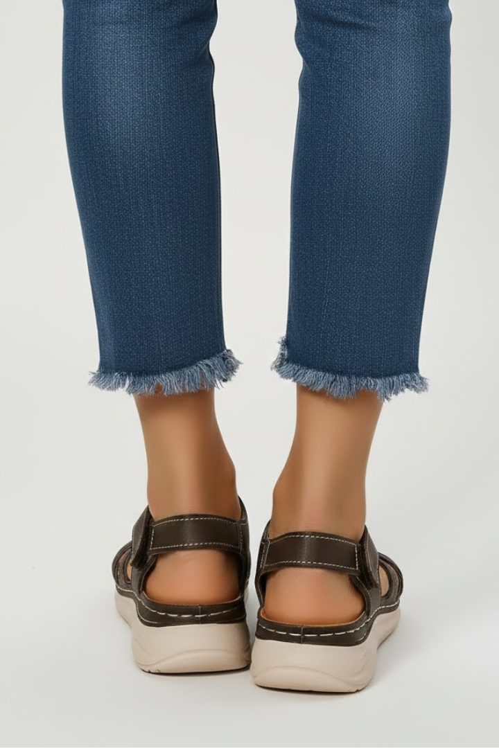 Sofia | Eleganta Sandaler med Justerbara Remmar