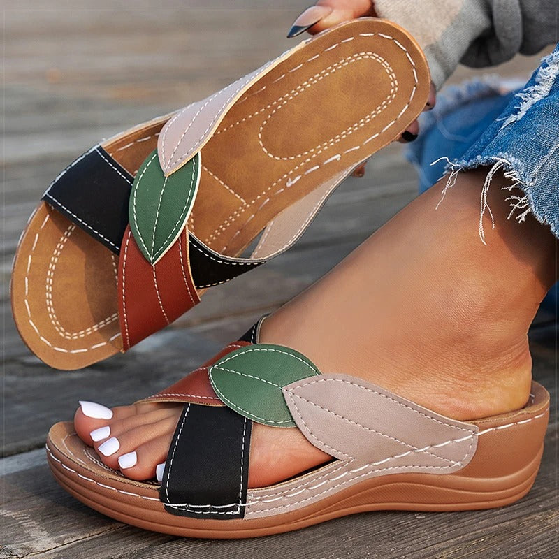 Blomstrende Komfort-Sandaler med Naturinspiration