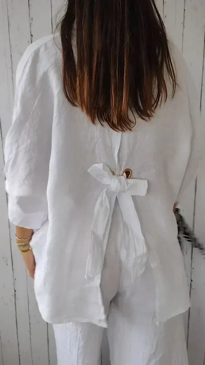Era - Elegant och tidlös blus med knapplista