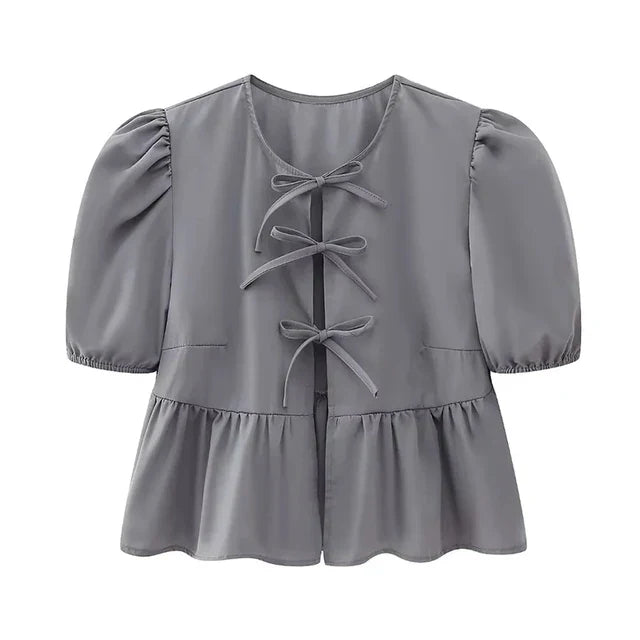Chic Bluse med Puffærmer og Sløjfedetaljer