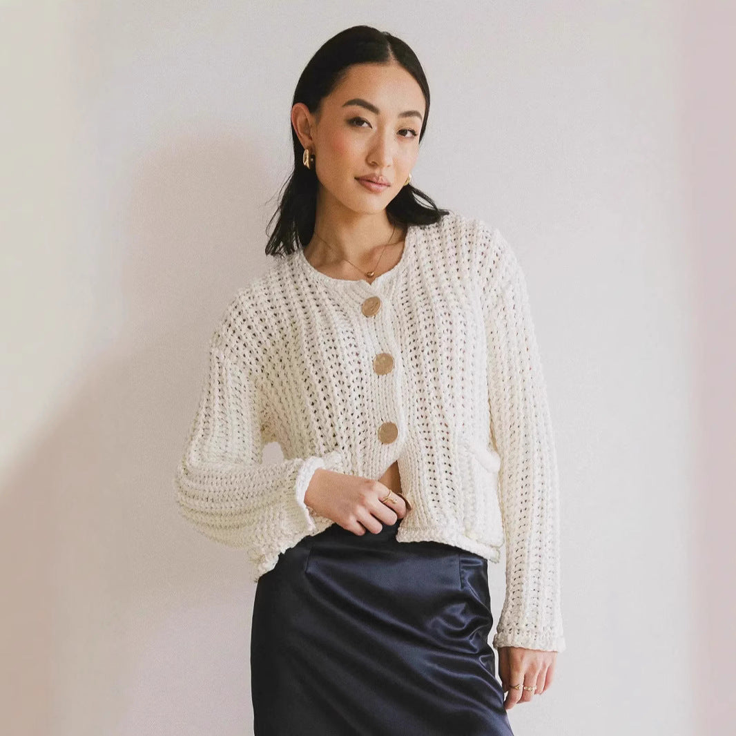 Elegant Oversized Strikjakke med Knapper og Lommer