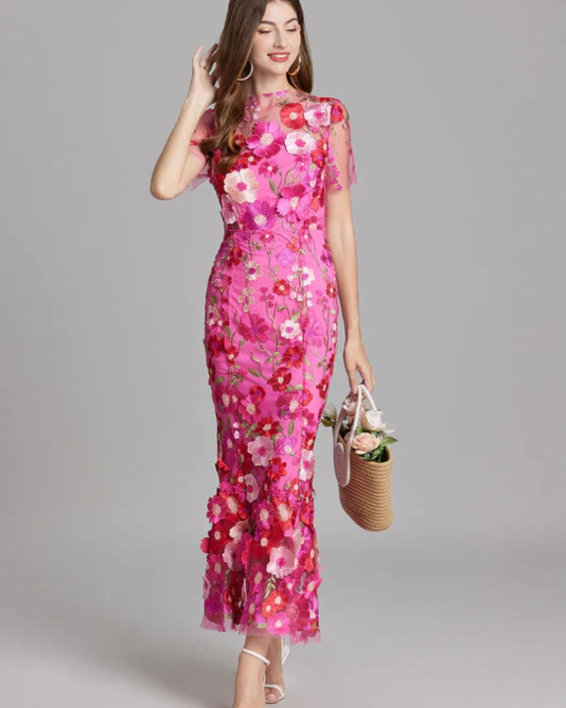 Aftenkjole Damer – Lang kjole med blomstret design til særlige anledninger