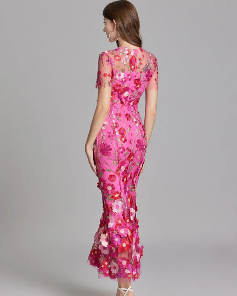 Aftenkjole Damer – Lang kjole med blomstret design til særlige anledninger