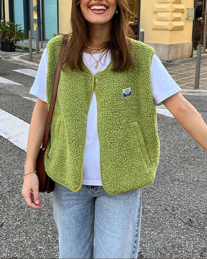 Ærmeløs strikvest til kvinder - slidstærk og let til hverdag