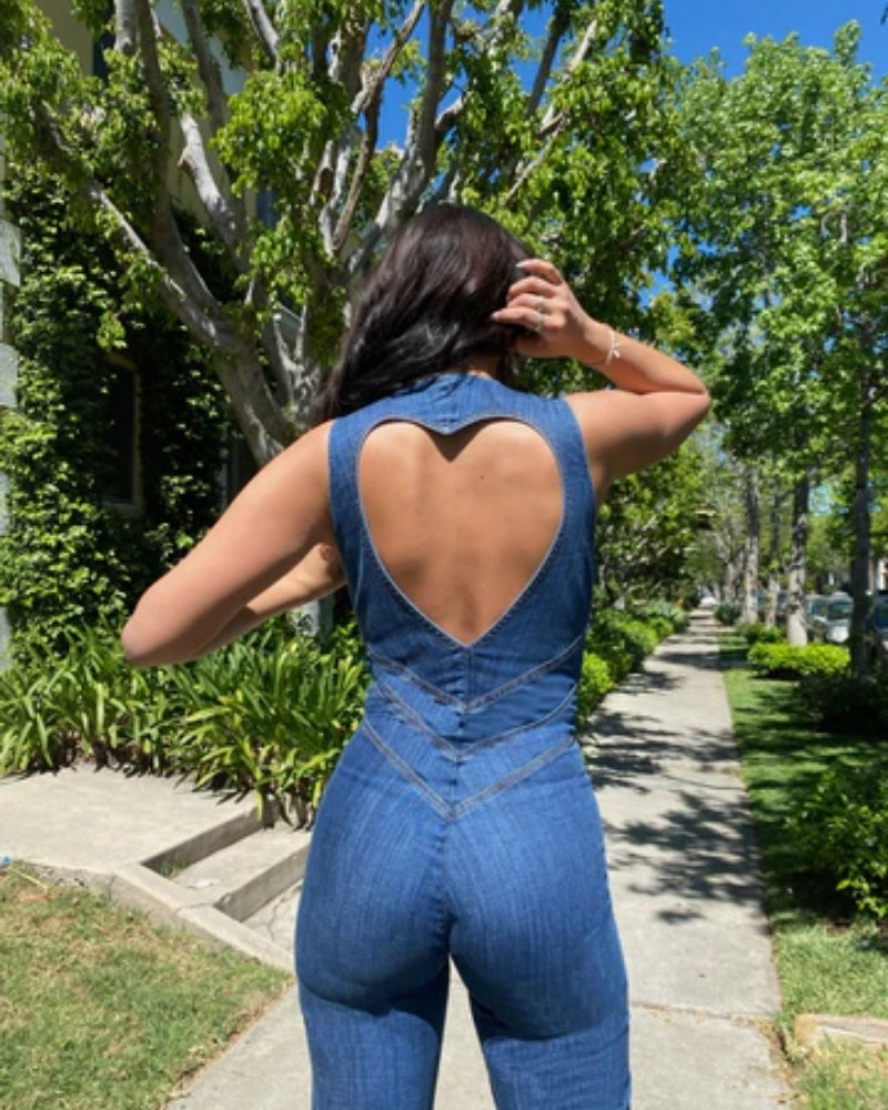 Ærmeløs damedragt - Taljeret heldragt med hjerteudskæring på ryggen