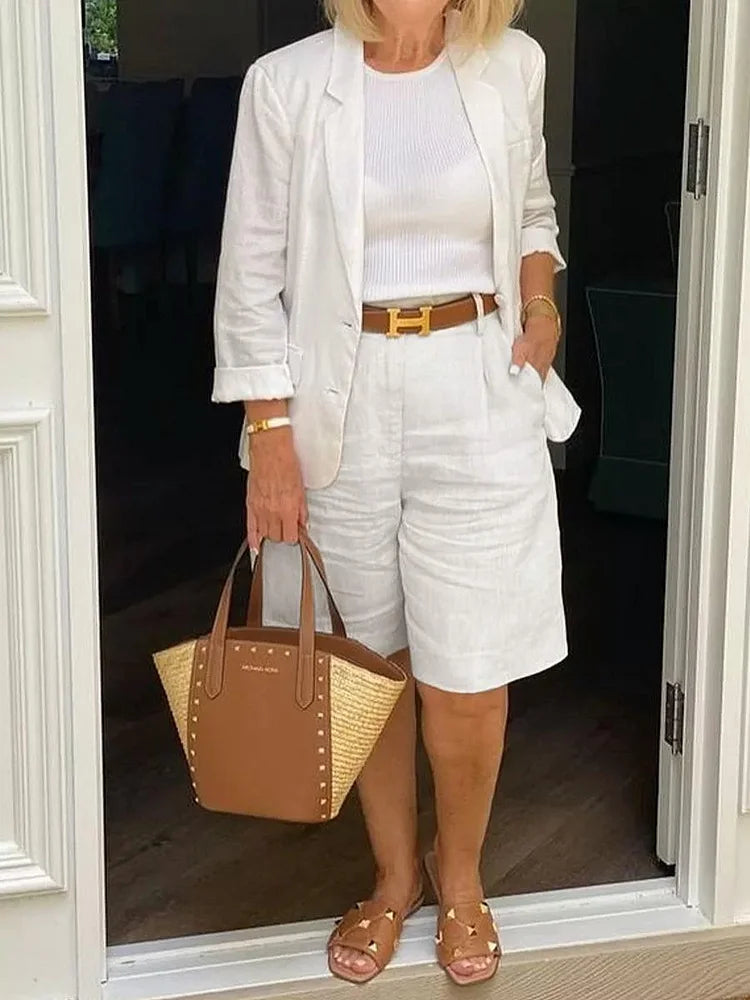 Elegant set med kavaj och shorts i lätt tyg