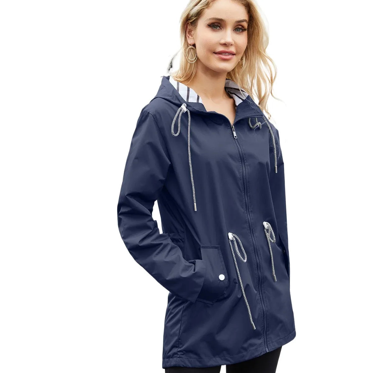 Elegant vandafvisende trenchcoat til alle vejrforhold