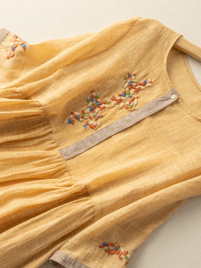 Soleil | Elegant Broderad Midiklänning för Sommaren