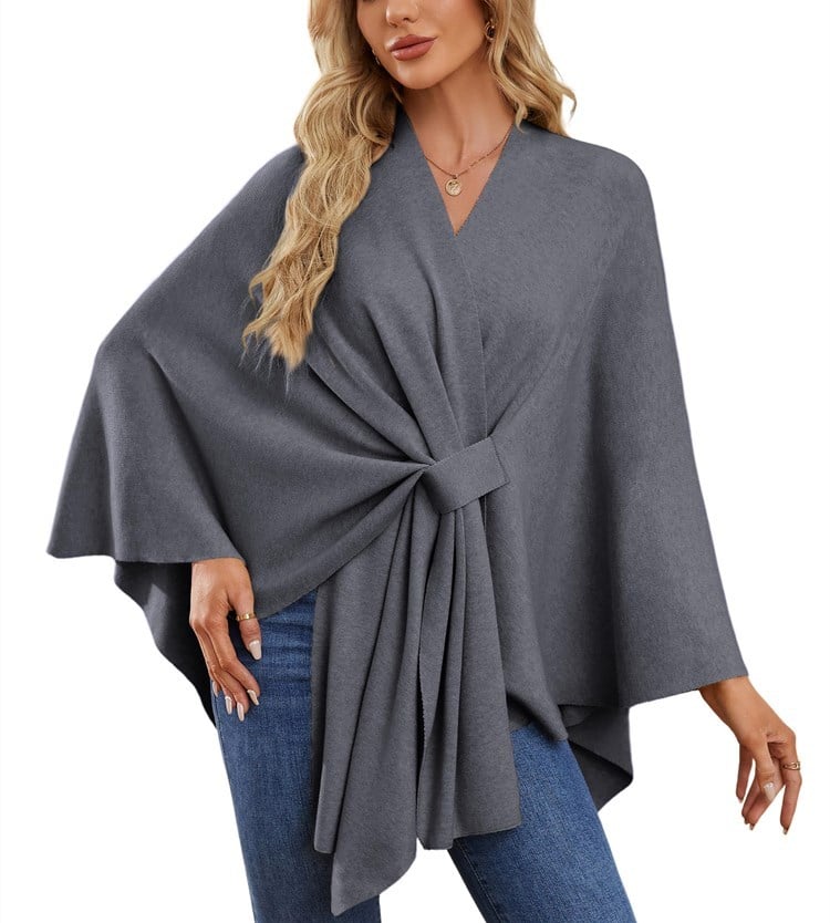 Luksuriøs og stilfuld poncho-sjal til elegant lag-på-lag