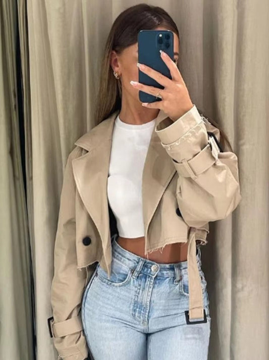 Trendigt Oversize Trenchcoat med Skarp Silhuet