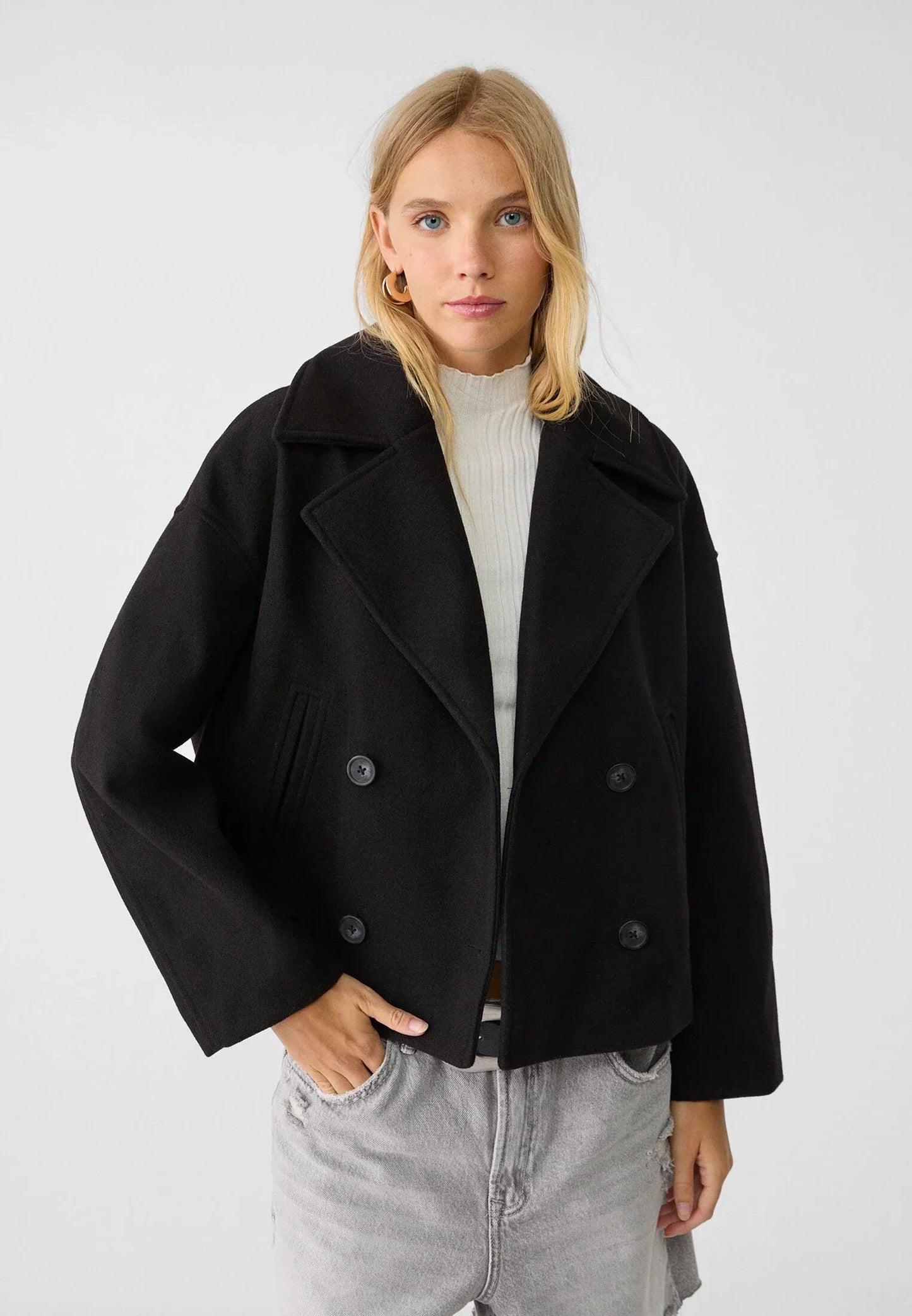Moderne kort blazer med dobbeltknap