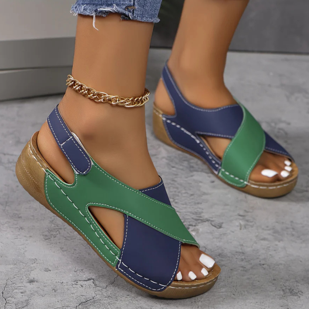 Klassiske Sandaler med Stil og Komfort