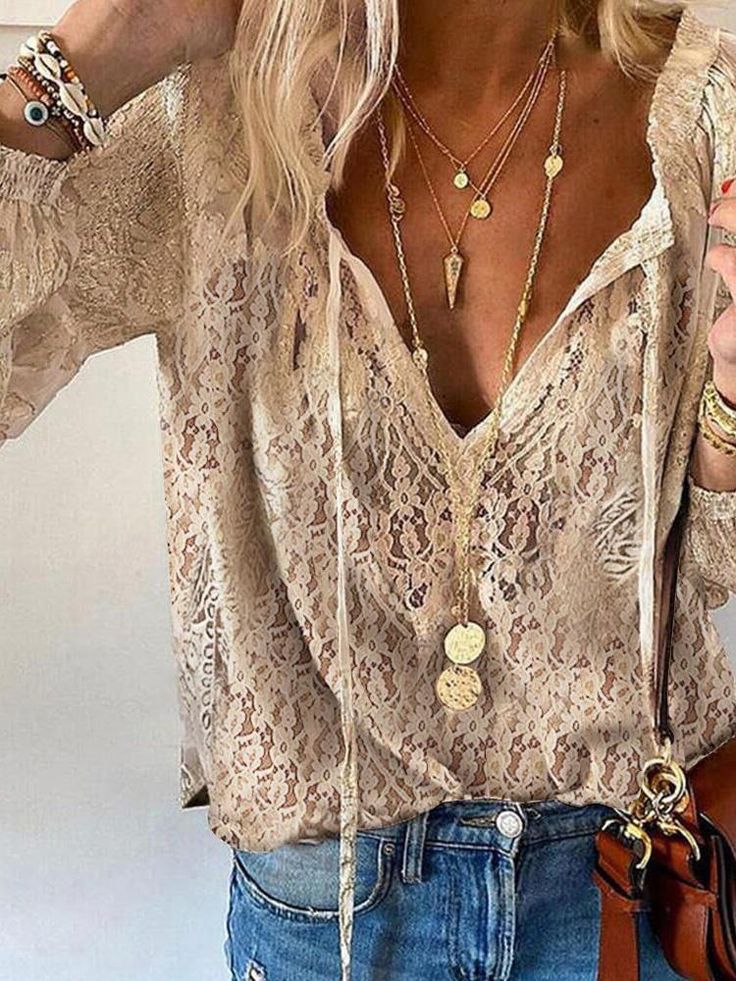 Livia | Elegant bohemisk blus med V-ringning för dam