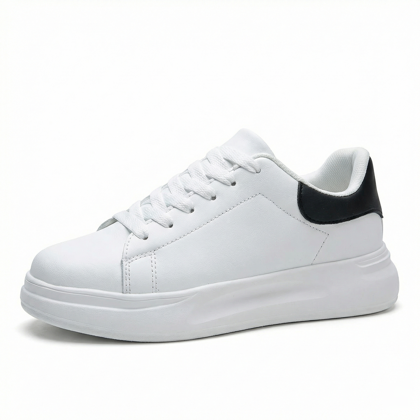Snygga sneakers med snörning för bekväm användning
