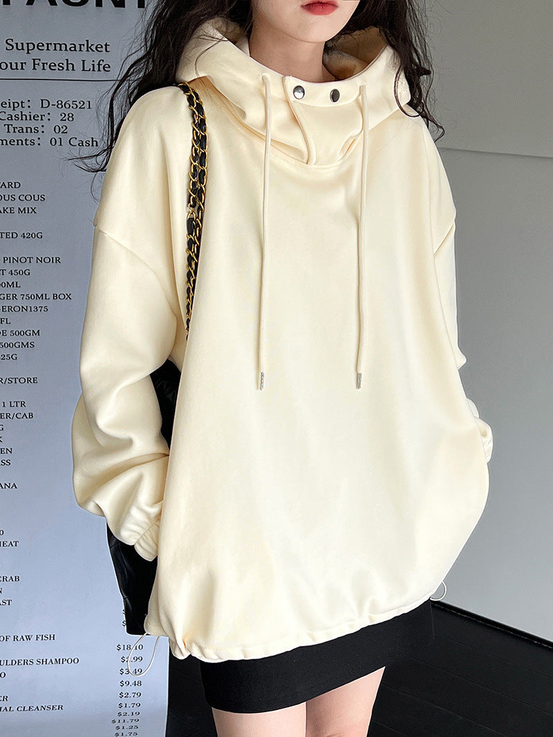 Stilren Hoodie med Halvhög Krage och Unika Detaljer