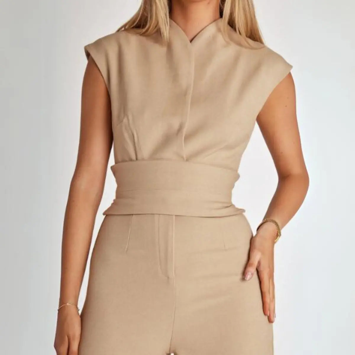 Dam Jumpsuit med Vida Ben i Elegant Design