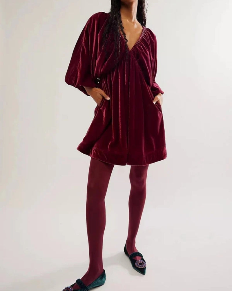 Dame-Minikjole – Kort, langærmet, lukket