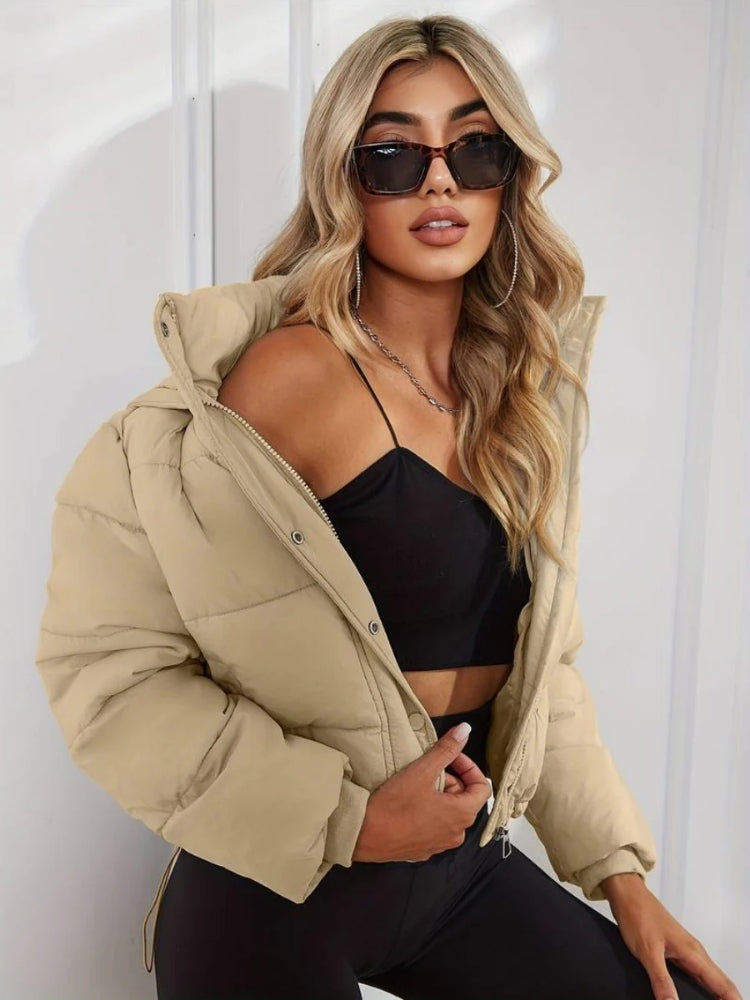 Dame-vinterjakke i kort form - Let, varm quiltet udførelse