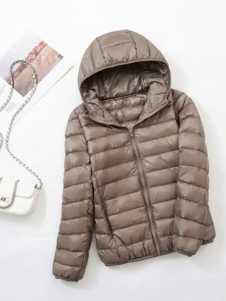 Dame-vinterjakke i steppestil – Let og varmende