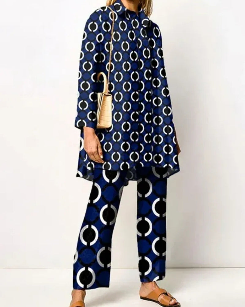 Dame jakkesæt - lang top og bukser med retro mønster
