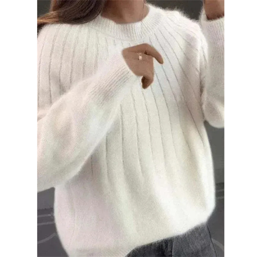 Damepullover – Elastisk strikpullover med rund halsudskæring og løs pasform