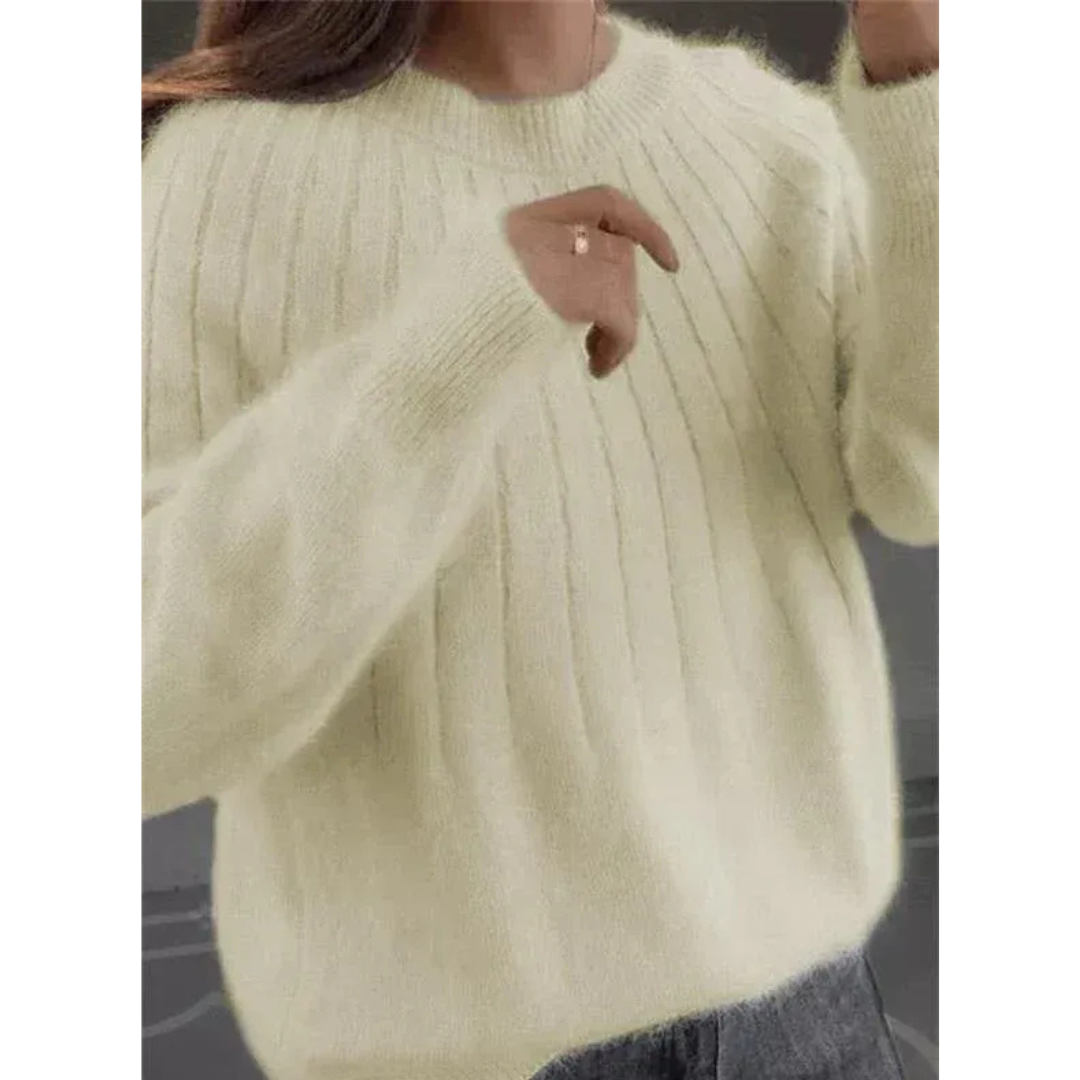 Damepullover – Elastisk strikpullover med rund halsudskæring og løs pasform