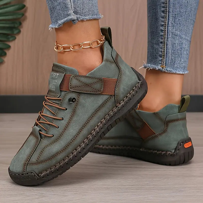 Sneakers för damer med snörning och ortopediskt stöd