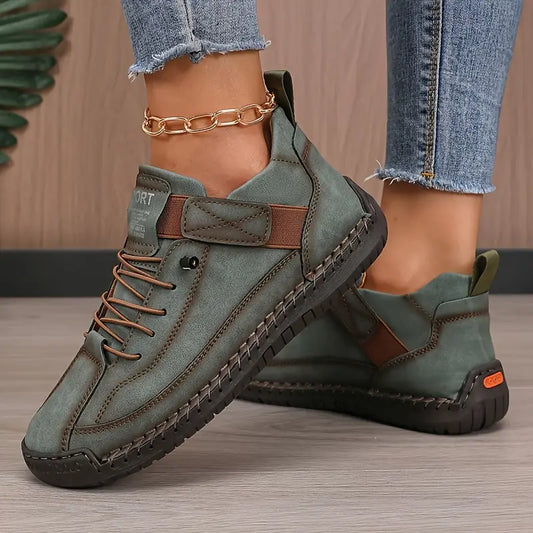 Sneakers för kvinnor med snörning och ortopediskt stöd