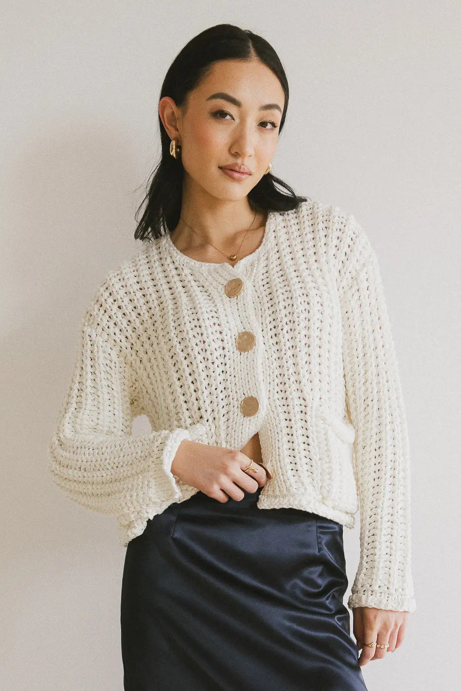 Elegant Oversized Strikjakke med Knapper og Lommer