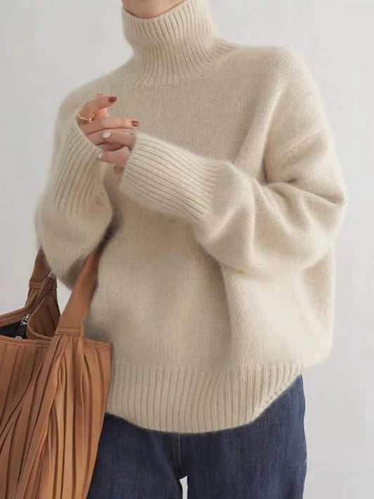 Elegant stickad pullover med rullkrage för kallare dagar